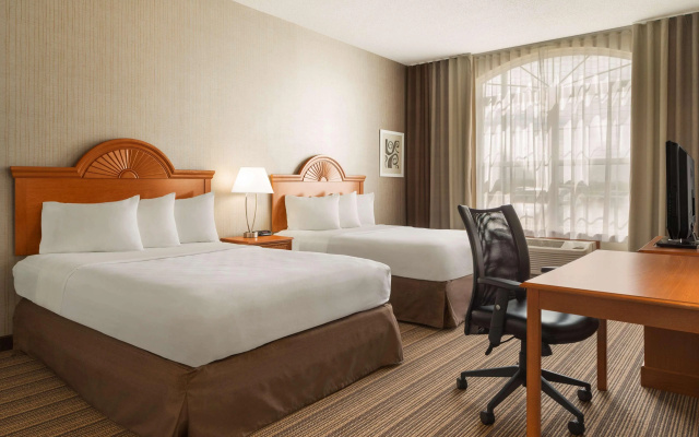 Country Inn & Suites by Radisson, Findlay, OH