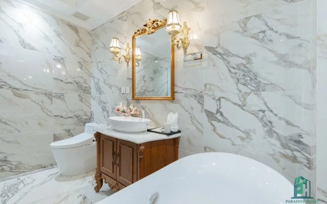 Luxe Paradise Suites Hotel