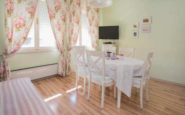 Shabby Chic Apartments