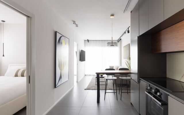 Skyline Serenity by tlv2rent