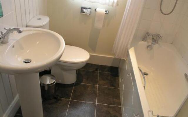 Woodlands Country House