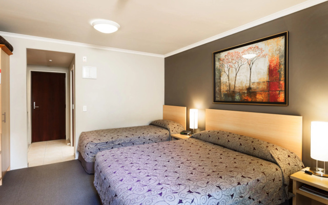 Queenstown Motel Apartments – Guest Rooms – Queenstown
