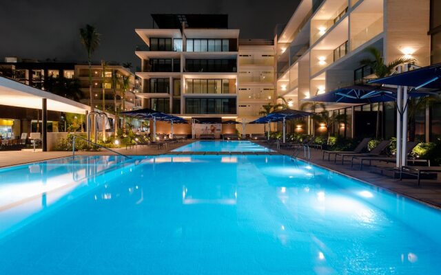 2 Bedroom Apartment Near the Beach