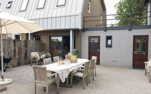 Bright Holiday Home in Callantsoog With Garden