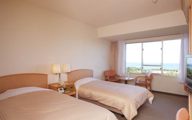 Motobu Green Park Hotel and Golf Course