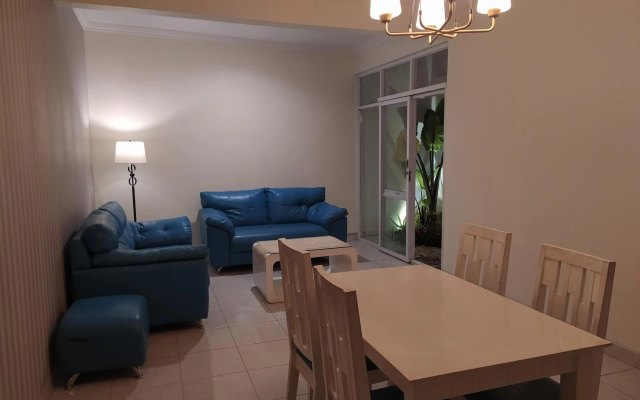 Lucky Guest House Wahid Hasyim – Guest Rooms – Sleman