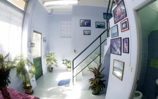 Dive Den Guesthouse