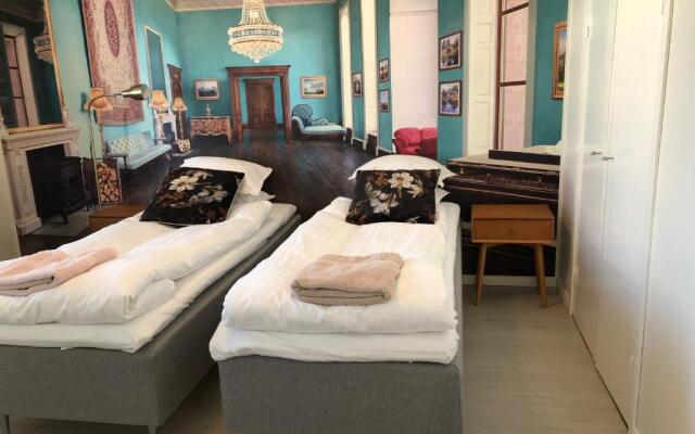 Studio in the center with free private parking