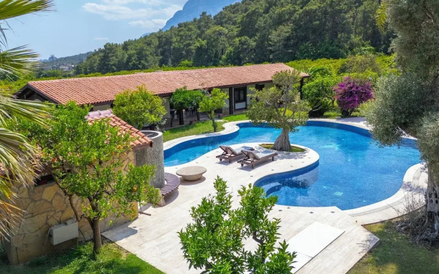 Cottage House - Adult Only