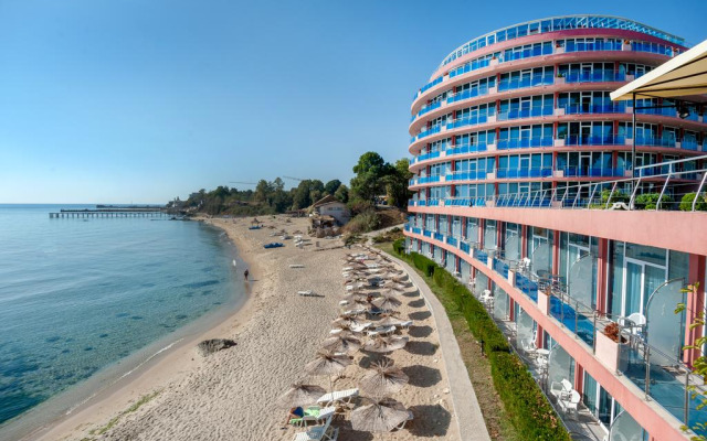 Sirius Beach Hotel & SPA