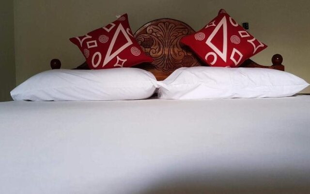 Summer Set Inn