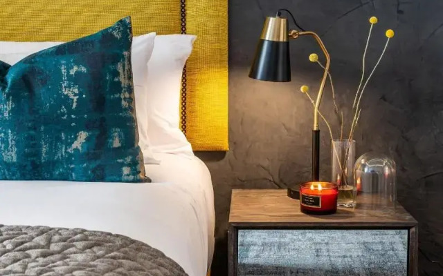 O' Two Hotel