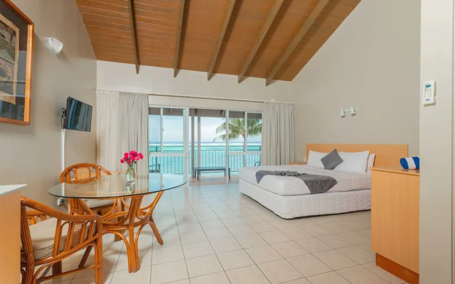 Moana Sands Beachfront Hotel