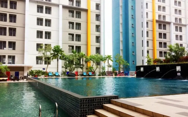 Enjoy Living 1BR at Paramount Skyline Apartment