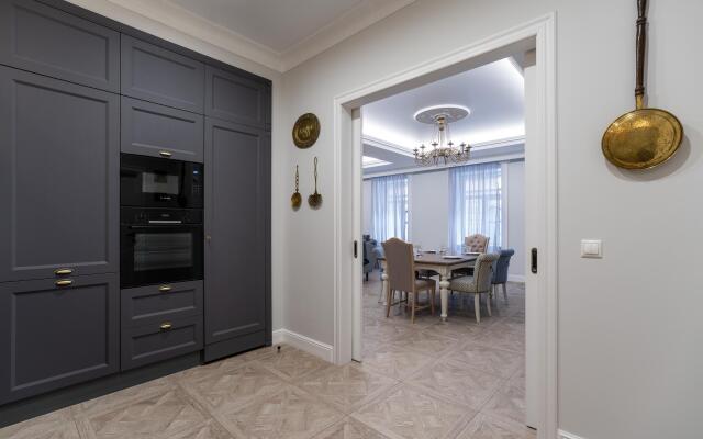 Letyourflat (Лэтюфлэт) на набережной Английская