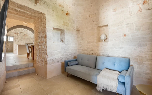 4003 Brunaldi Trulli by Perle di Puglia