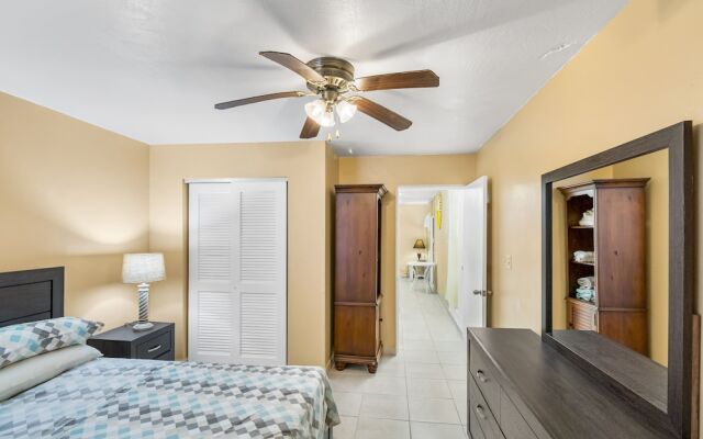 Yours For The Asking- Cozy, Caribbean, Condo 2 Bedroom Condo by RedAwning