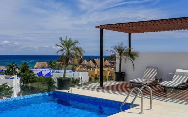 Menesse-2bedrooms-PerfectSpot steps to the ocean