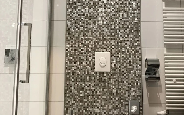 Rivers Hotel & Restaurant