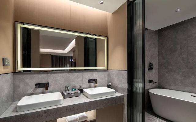 Ramada Encore by Wyndham Enshi