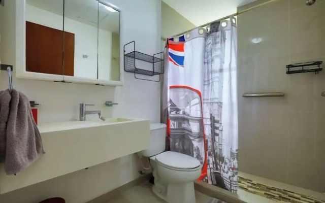 Spacious Condo with Gym & Pool Cancun