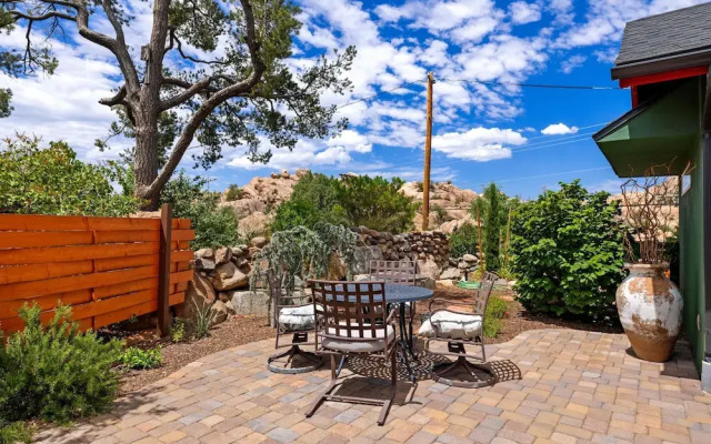 Rock House Haven Retreat