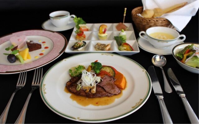 Nishiwaki Royal Hotel