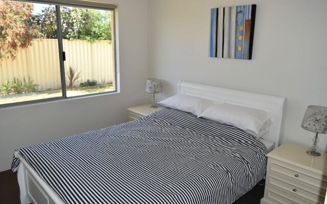 Beachwood House Broadwater