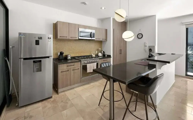 20-202 Elegant 2br-roma Norte Parking 24-7 Security
