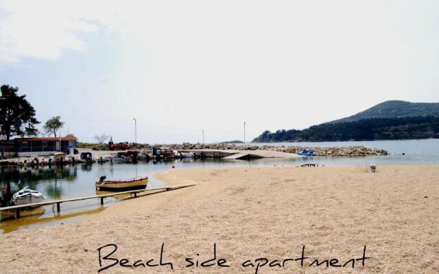 Beach Side Apart I