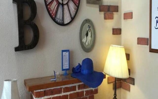 Sanya Onlyblue Art inn