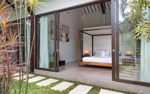 Villa Alice Dua by Villa Finder