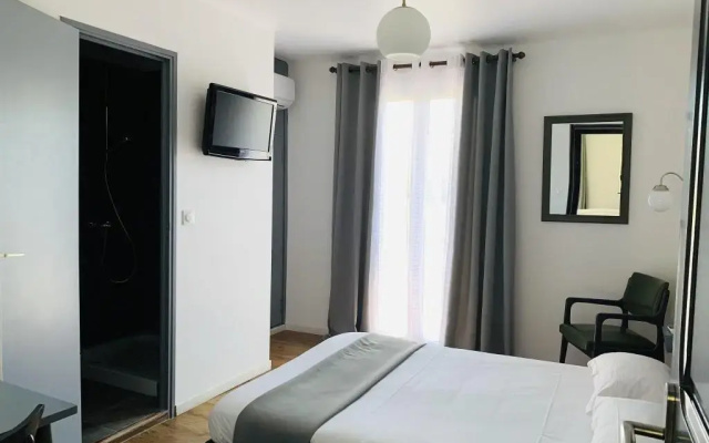 Hôtel Les Arbousiers