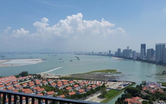 3BR Seaview Suite Gurney Drive