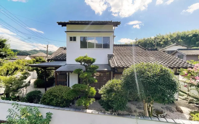 Akizuki Gallery House