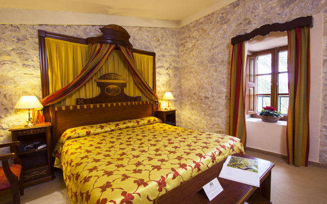 Hotel Rural Monnaber Nou & SPA