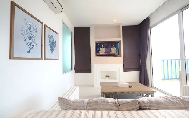 Costa Village Jacuzzi Bangsaray