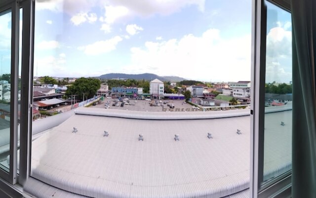 Sansabai Place