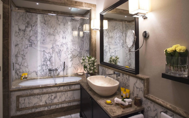 Grand Amore Hotel and Spa