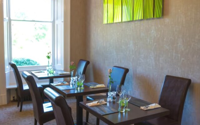 Westlakes Hotel and Restaurant