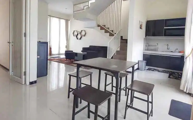 Kusuma Hill C10 - Three Bedroom