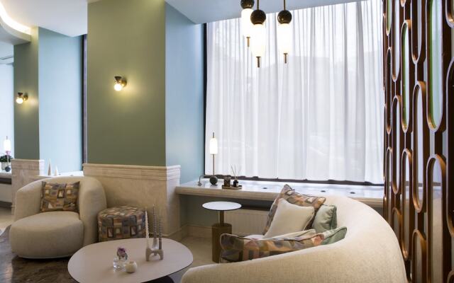 Hotel Venezia by ZEUS International