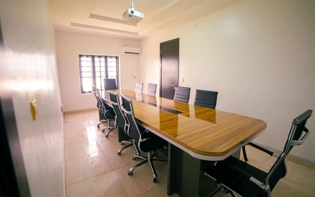 2-bed Luxury Flat - Pet Friendly - Pool - Gym
