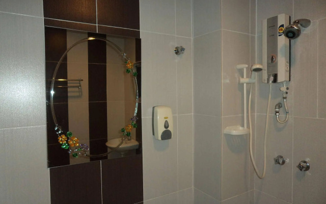 OYO 424 KK Inn Hotel