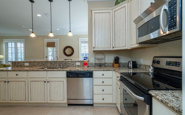 Sandestin Bungalo 38: Beach, Golf, & Fun!