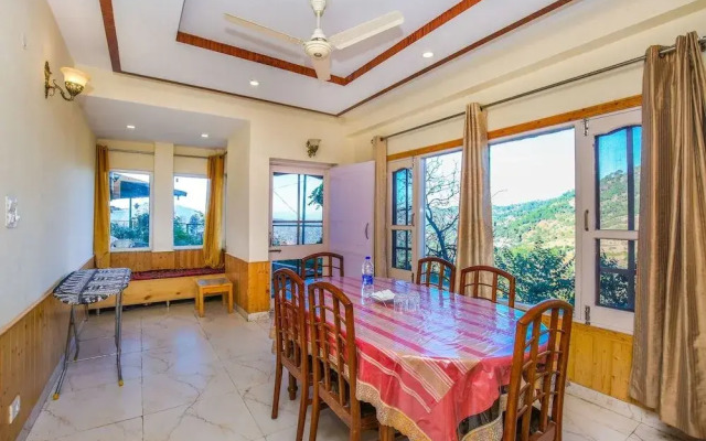 OYO 12186 Home Bright 3BHK Kasauli