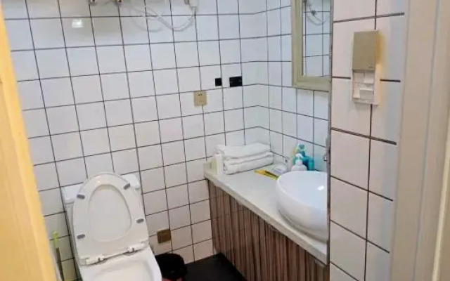 Zhuanghe Youjia Apartment