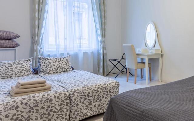 Goldcentral Apartment Grand Boulevard