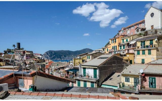 ALTIDO Spacious 2 BR Apt with Terrace at the Heart of the Vernazza