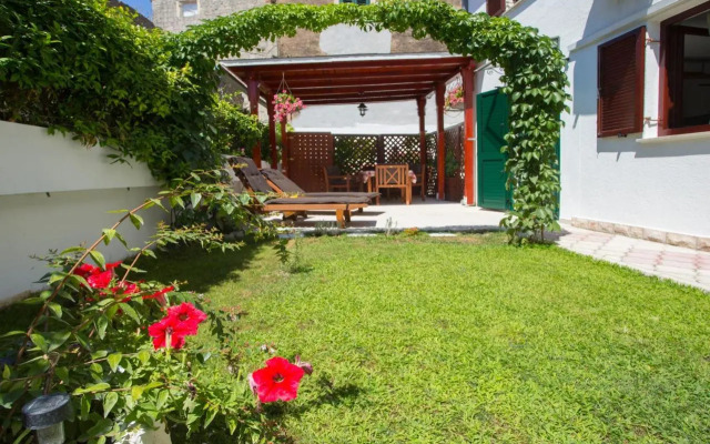 Apartment Kadena